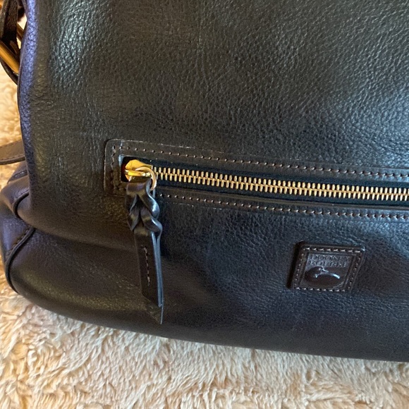 Florentine Dooney and Bourke leather and brass handbag. With long strap. - Picture 8 of 9